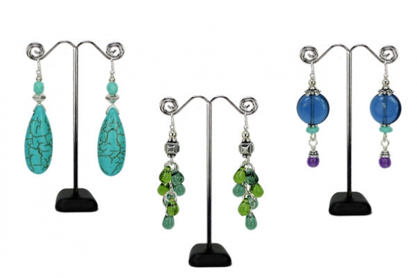 Online stores sell wholesale jewelry for all tastes.
