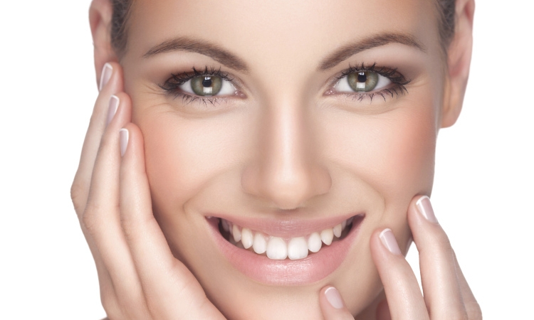 Kwas hialuronowy – sposób na przedłużenie młodego wyglądu skór