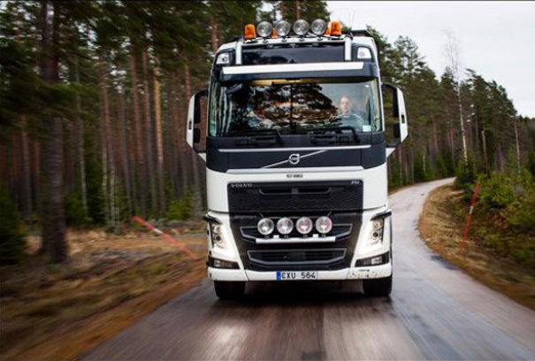 Fewer injuries at work with Volvo Dynamic Steering
