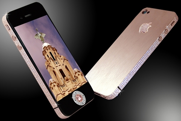 Match your Dresses with the Best iPhone 4 covers