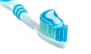 Jak dbać o higienę jamy ustnej oraz piękne zęby?